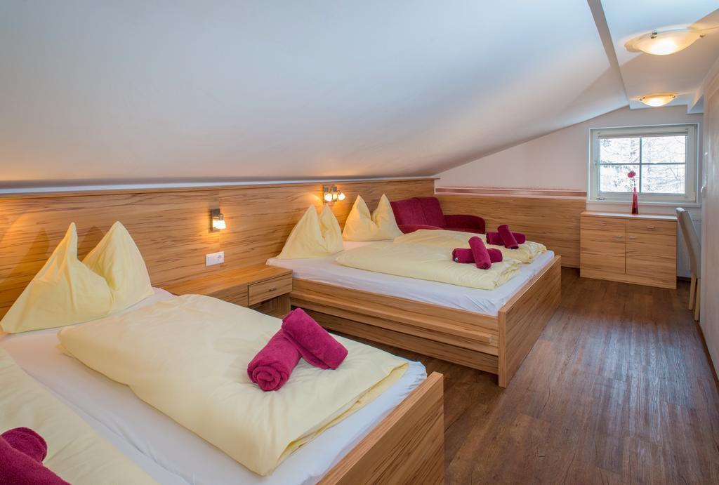 Griessenkarhaus Hotel Flachau Room photo